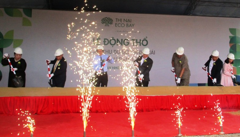 Lo[-]mất[-]kế[-]sinh[-]nhai,[-]người[-]dân[-]phản[-]đối[-]hút[-]cát[-]ở[-]dự[-]án[-]Thị[-]Nại[-]EcoBay